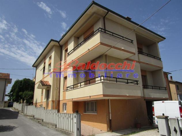 casa indipendente in vendita a Fano