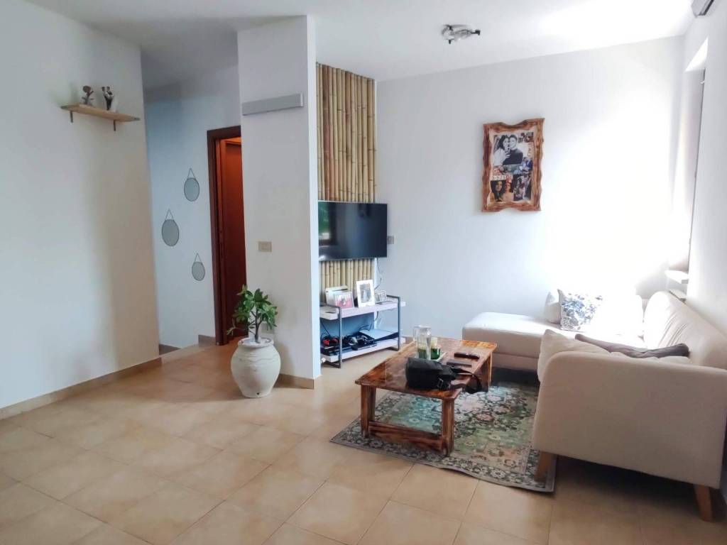 appartamento in vendita a Fano in zona Caminate