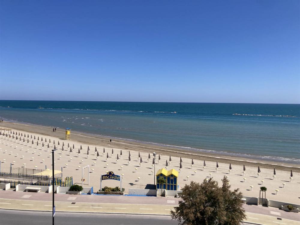 appartamento in vendita a Fano in zona Marotta