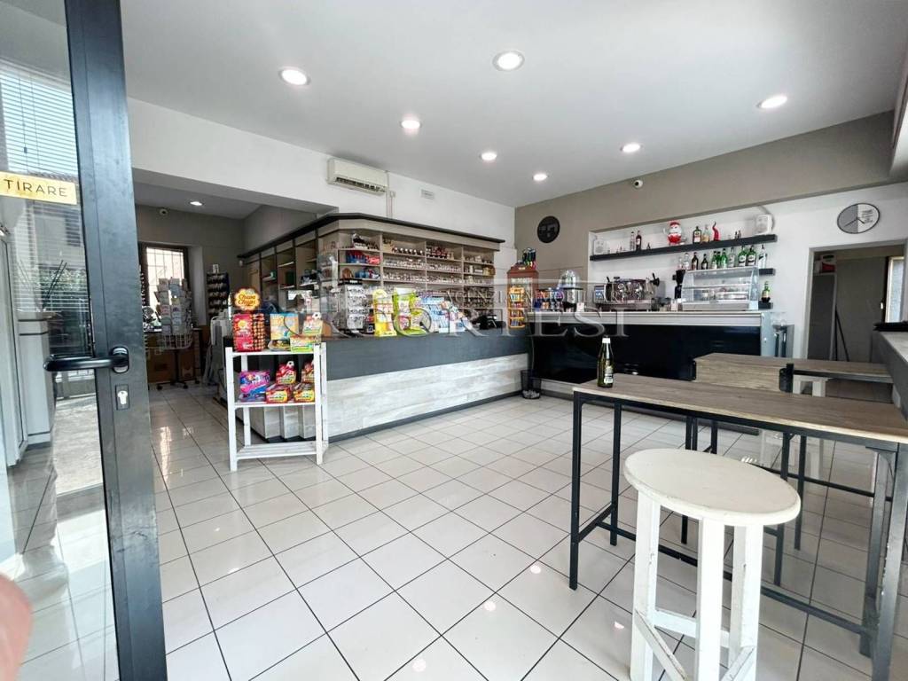 negozio in vendita a Fano