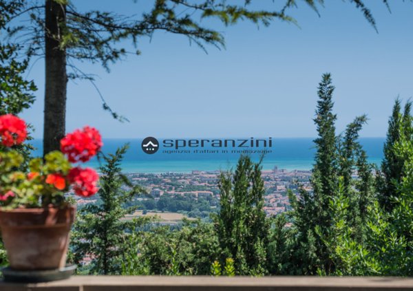 casa indipendente in vendita a Fano in zona Magliano