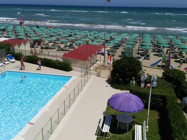 appartamento in vendita a Fano in zona Torrette
