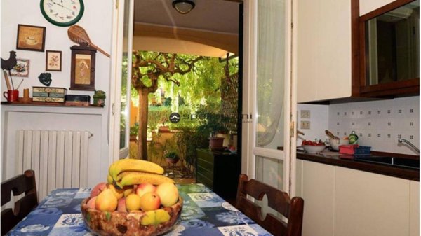 casa indipendente in vendita a Fano