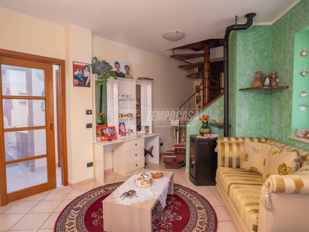 appartamento in vendita a Fano in zona Caminate