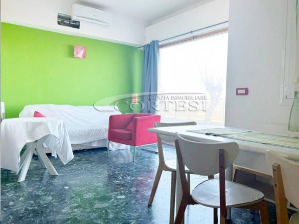 appartamento in vendita a Fano in zona Marotta