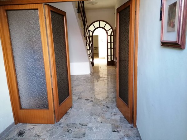 casa indipendente in vendita a Fano