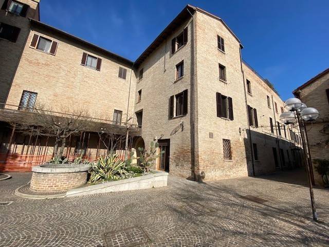 ufficio in vendita a Fano