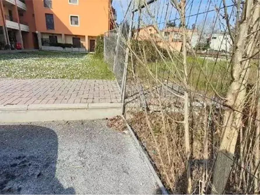 terreno edificabile in vendita a Fano in zona Cuccurano