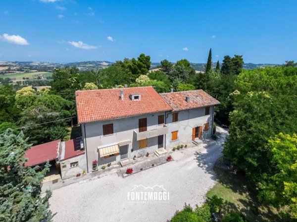 casa indipendente in vendita a Fano in zona Carignano Terme
