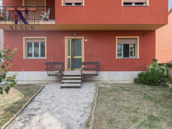 casa indipendente in vendita a Fano