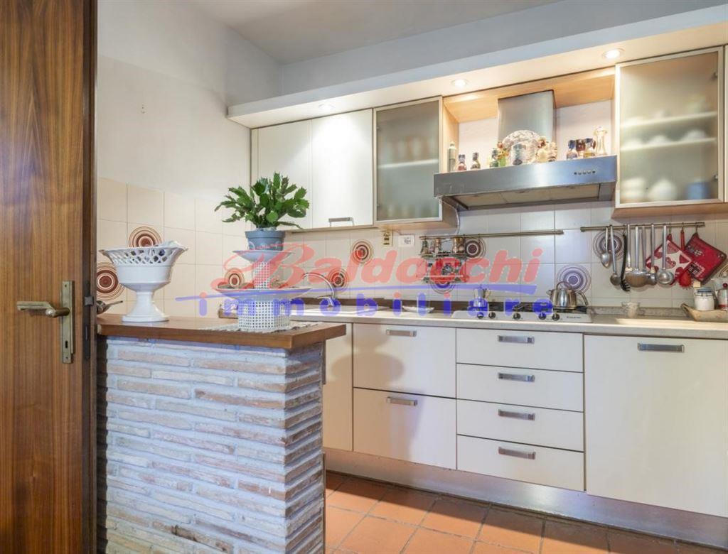 casa indipendente in vendita a Fano