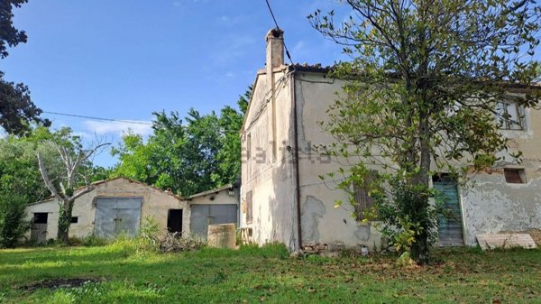 casale in vendita a Fano in zona Carignano Terme