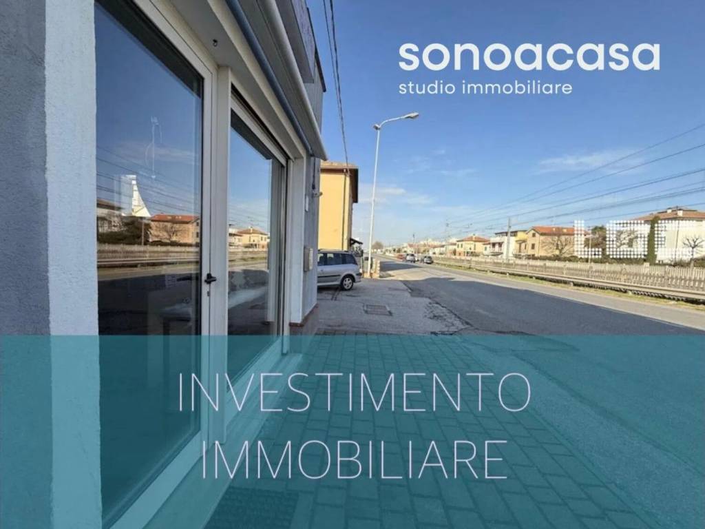 negozio in vendita a Fano in zona Torrette