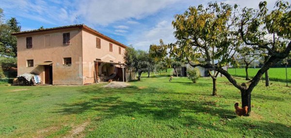 casa indipendente in vendita a Fano in zona Fenile