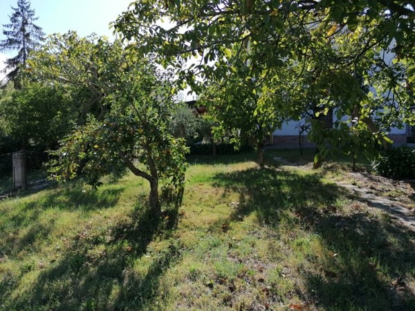 terreno edificabile in vendita a Fano in zona Cuccurano