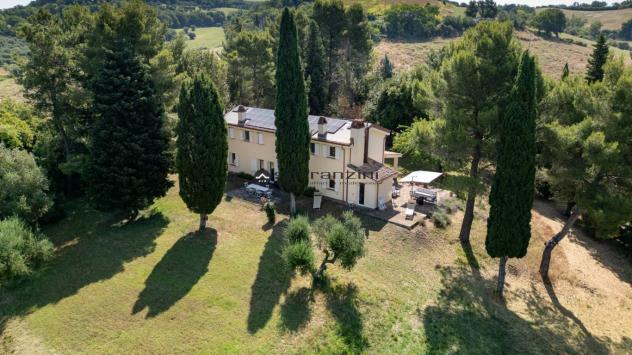 casa indipendente in vendita a Fano