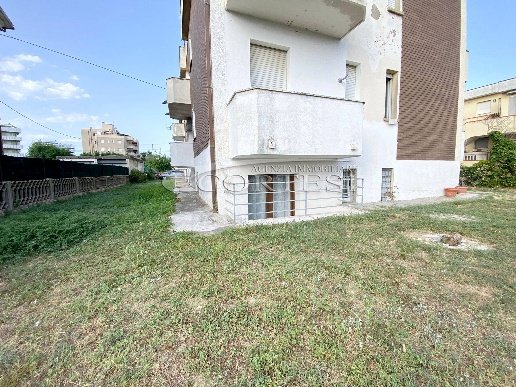 appartamento in vendita a Fano in zona Marotta