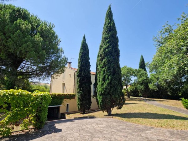 casa indipendente in vendita a Fano in zona Caminate