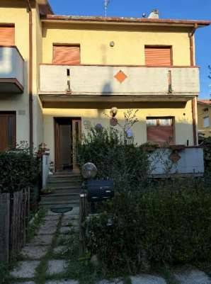 appartamento in vendita a Fano in zona Centinarola