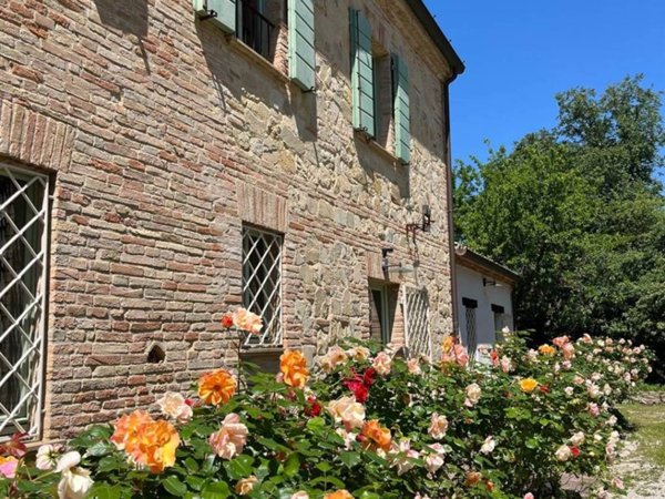 casa indipendente in vendita a Fano in zona Magliano