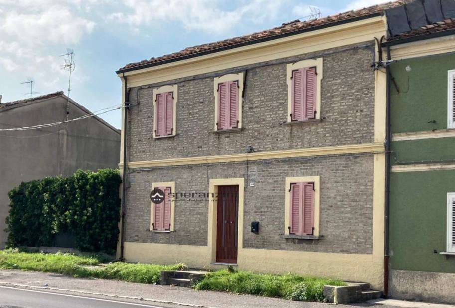 casa indipendente in vendita a Fano