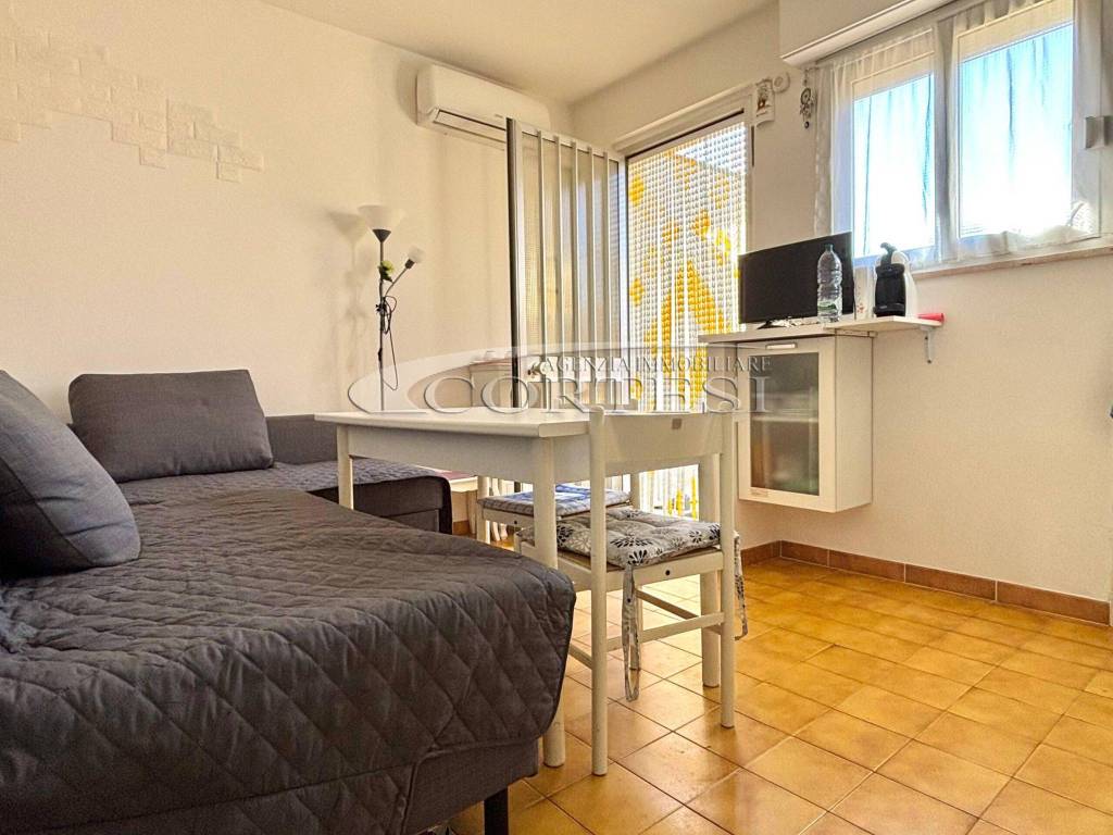 appartamento in vendita a Fano in zona Marotta