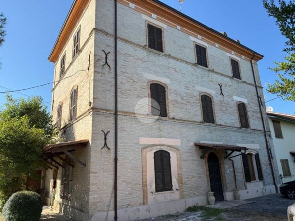 casa indipendente in vendita a Fano in zona Rosciano
