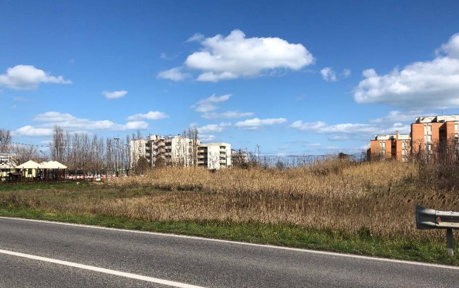 terreno edificabile in vendita a Fano in zona Torrette
