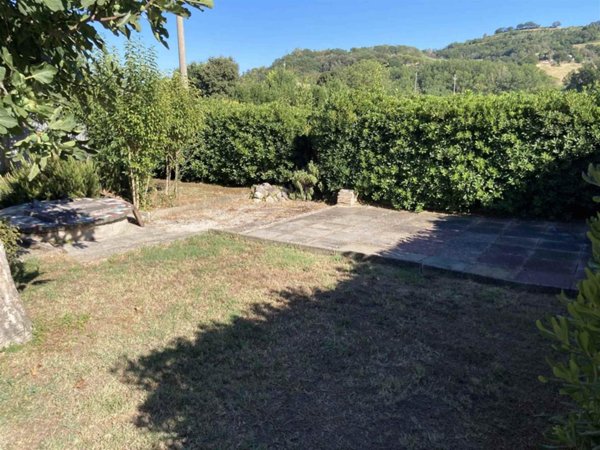 casa indipendente in vendita a Fano in zona Fenile