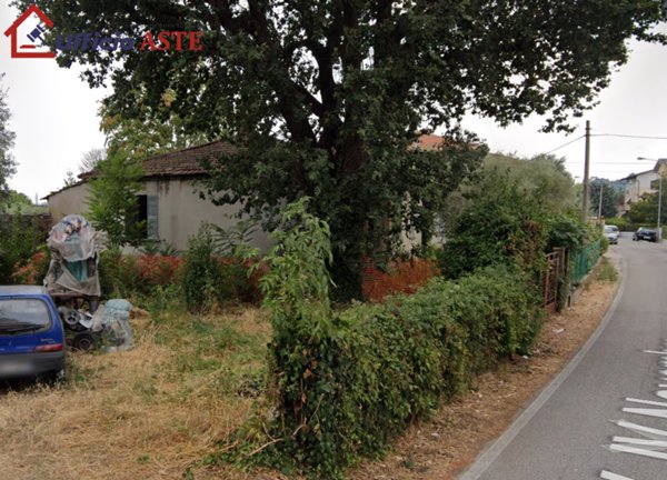 casa indipendente in vendita a Fano