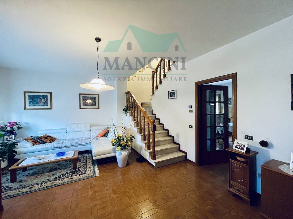 casa indipendente in vendita a Fano