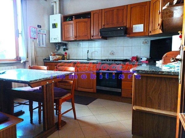 casa indipendente in vendita a Fano