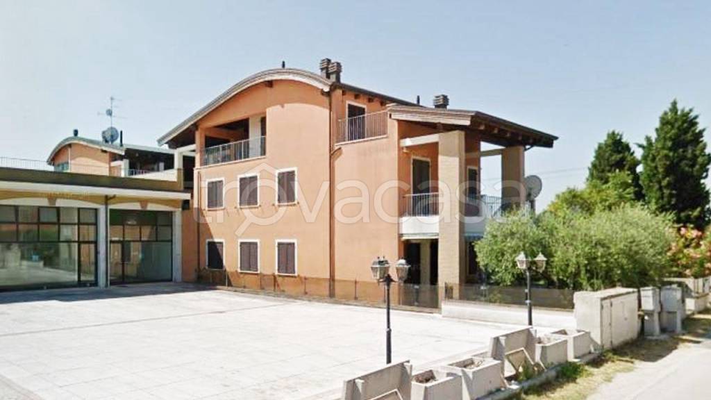 appartamento in vendita a Fano in zona Cuccurano