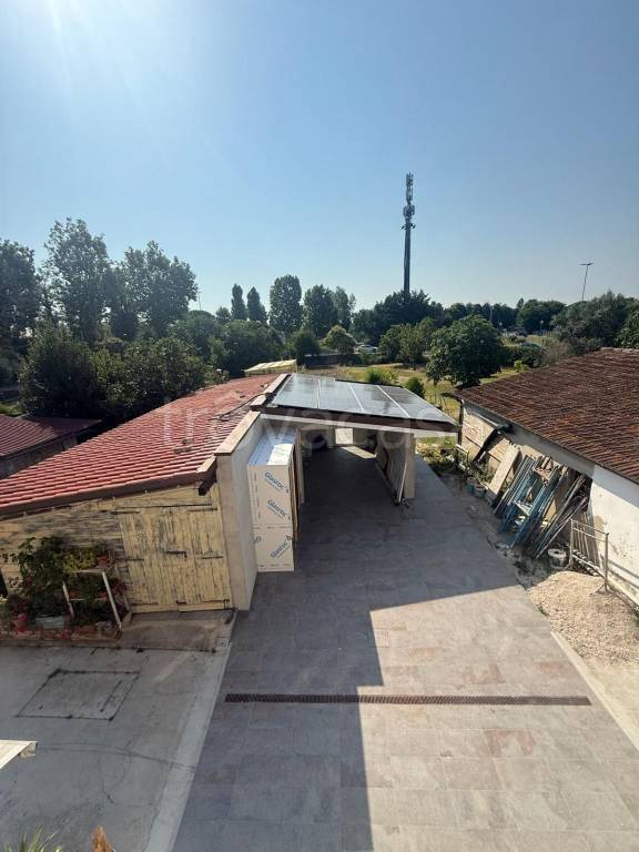 casa indipendente in vendita a Fano