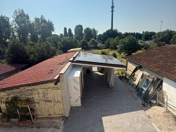 casa indipendente in vendita a Fano in zona Tre Ponti