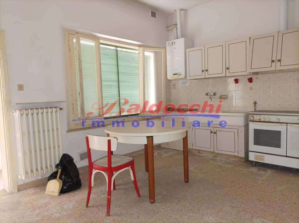 casa indipendente in vendita a Fano