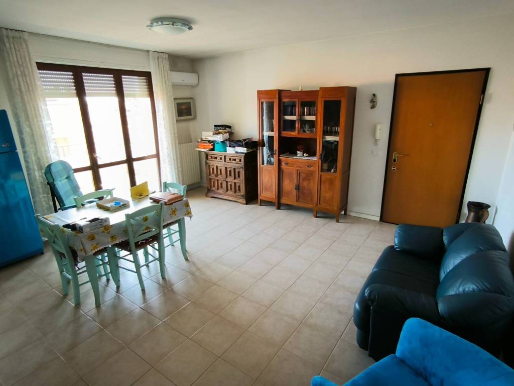 appartamento in vendita a Fano in zona Centinarola