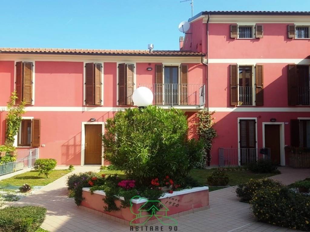 appartamento in vendita a Fano in zona Carignano Terme