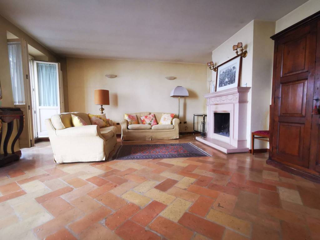 casa indipendente in vendita a Fano