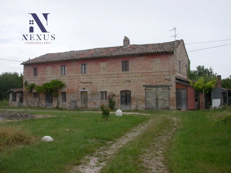 casa indipendente in vendita a Fano