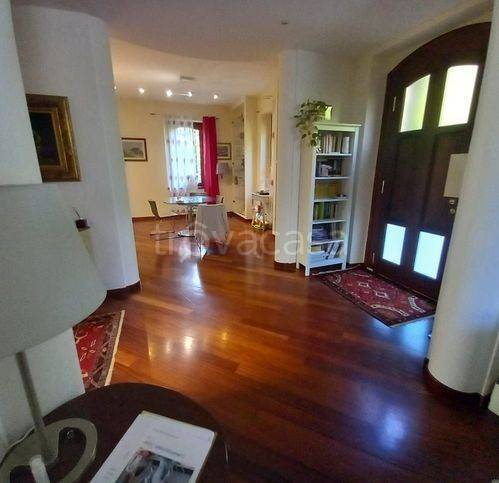 casa indipendente in vendita a Fano