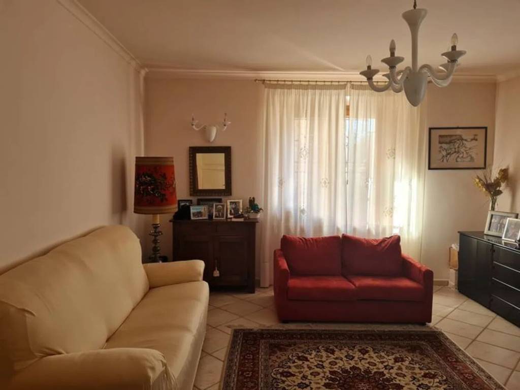 casa indipendente in vendita a Fano