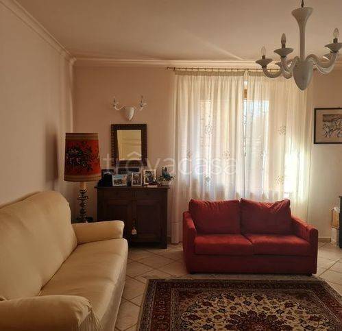 casa indipendente in vendita a Fano