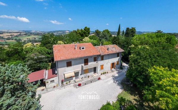 casa indipendente in vendita a Fano in zona Carignano Terme