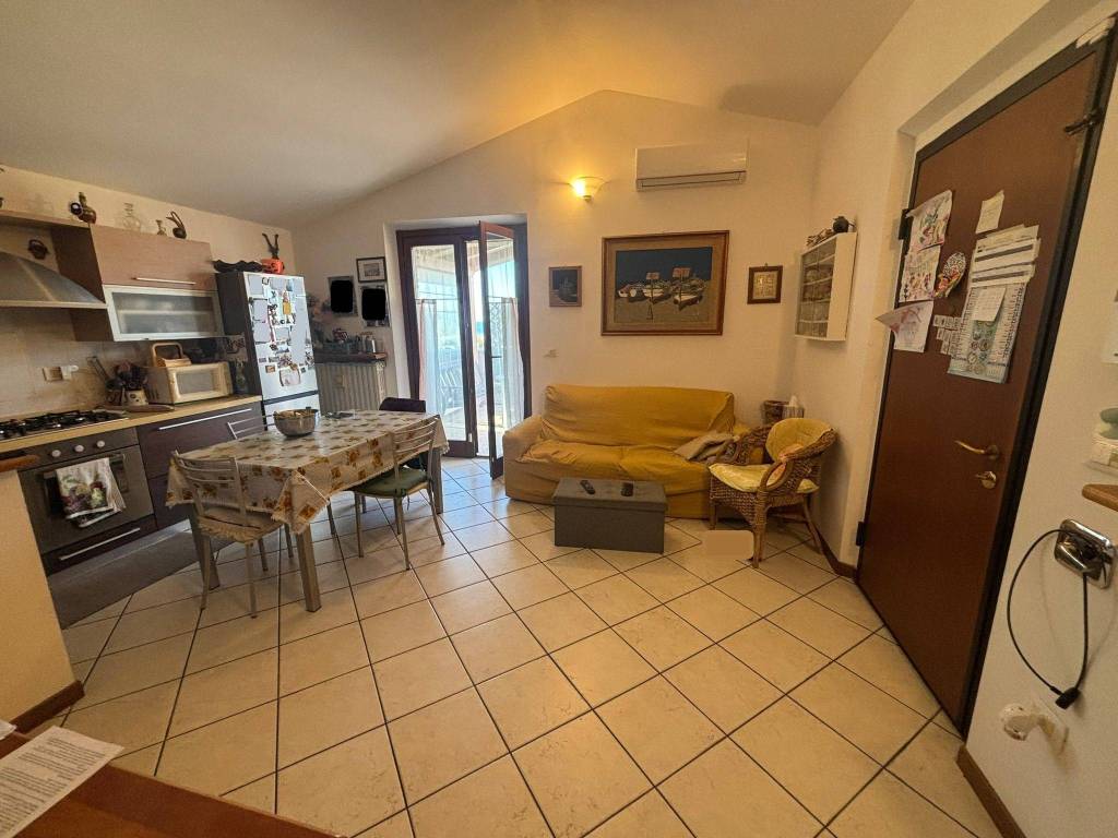 appartamento in vendita a Fano in zona Torrette