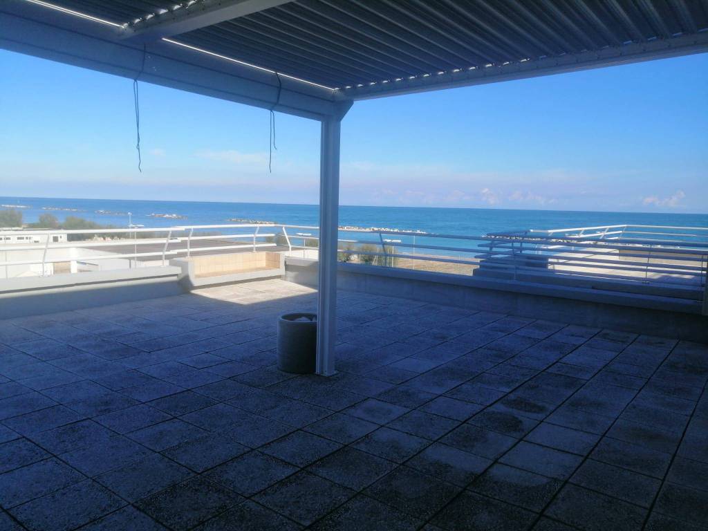 appartamento in vendita a Fano in zona Torrette