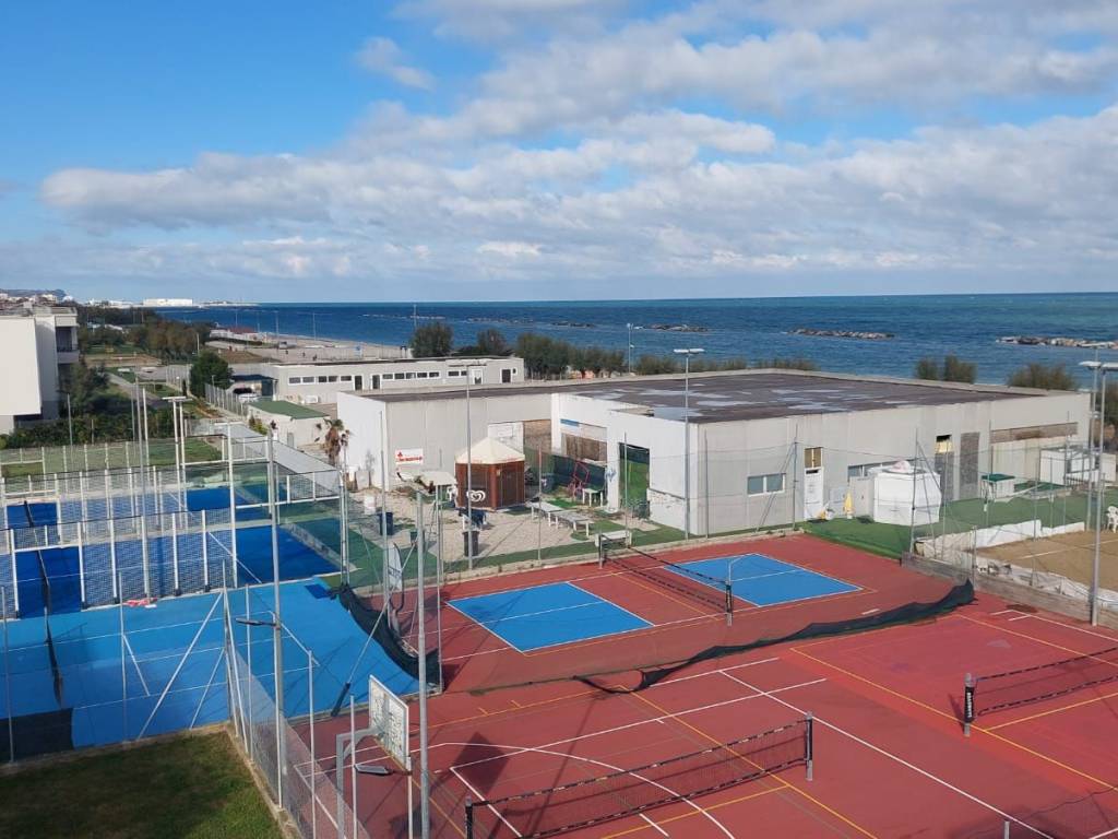 appartamento in vendita a Fano in zona Torrette