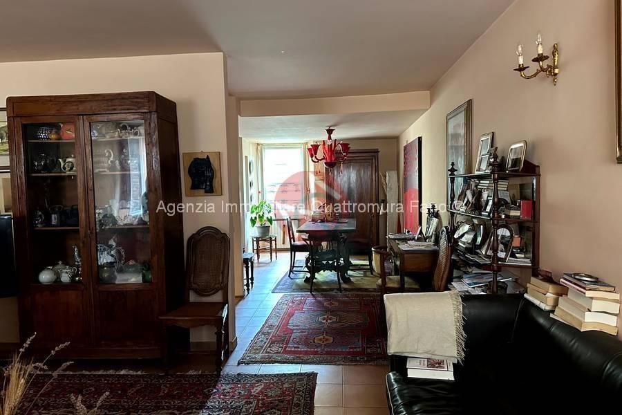 casa indipendente in vendita a Fano