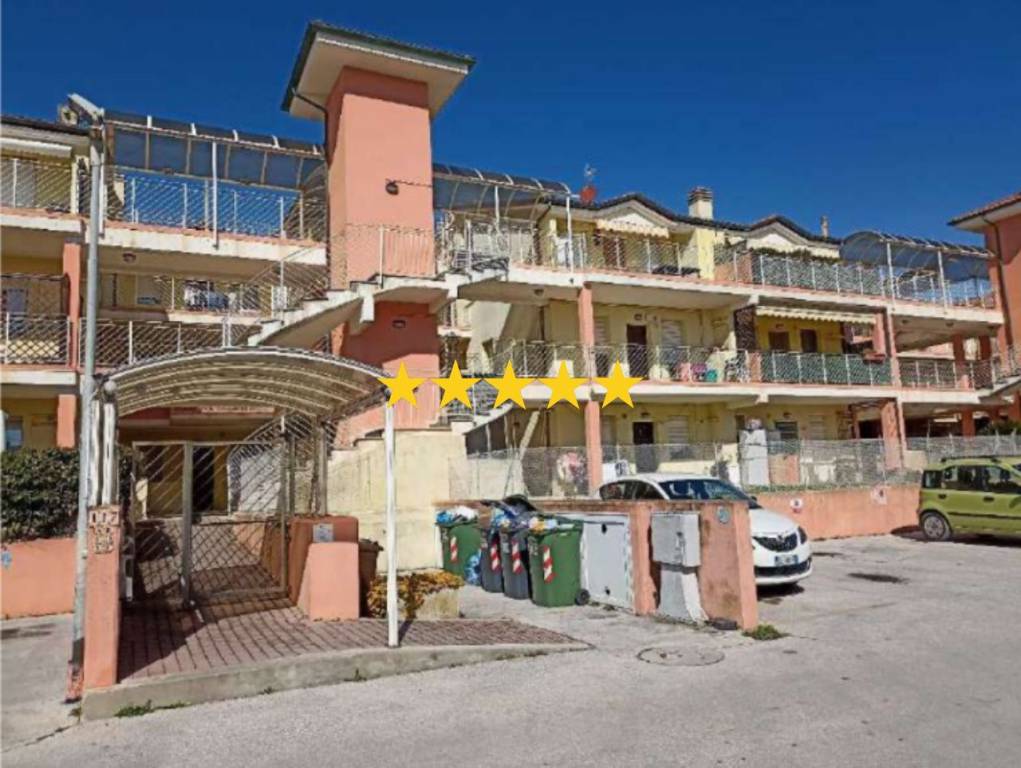 appartamento in vendita a Fano in zona Tombaccia