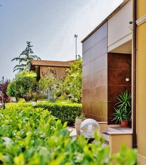 casa indipendente in vendita a Fano